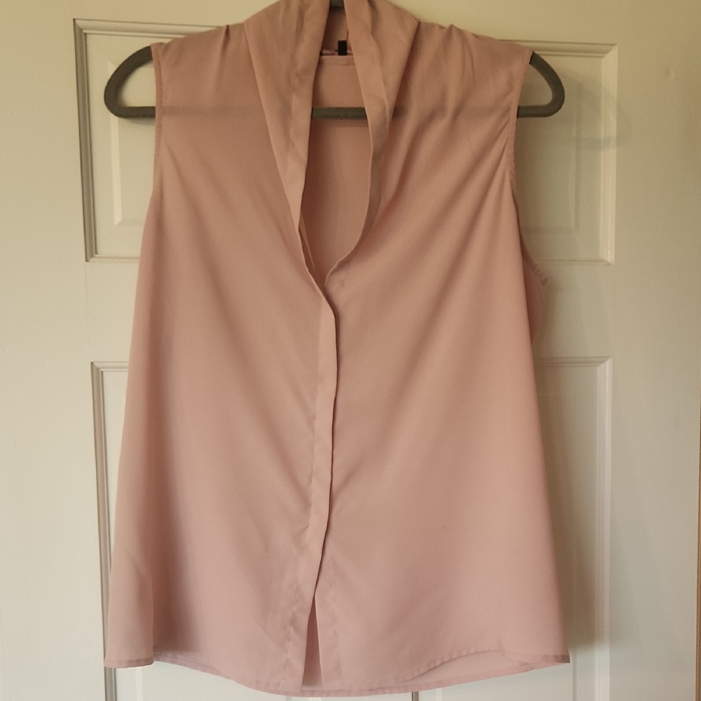 Violet & Claire Soft Pink Sleeveless Blouse